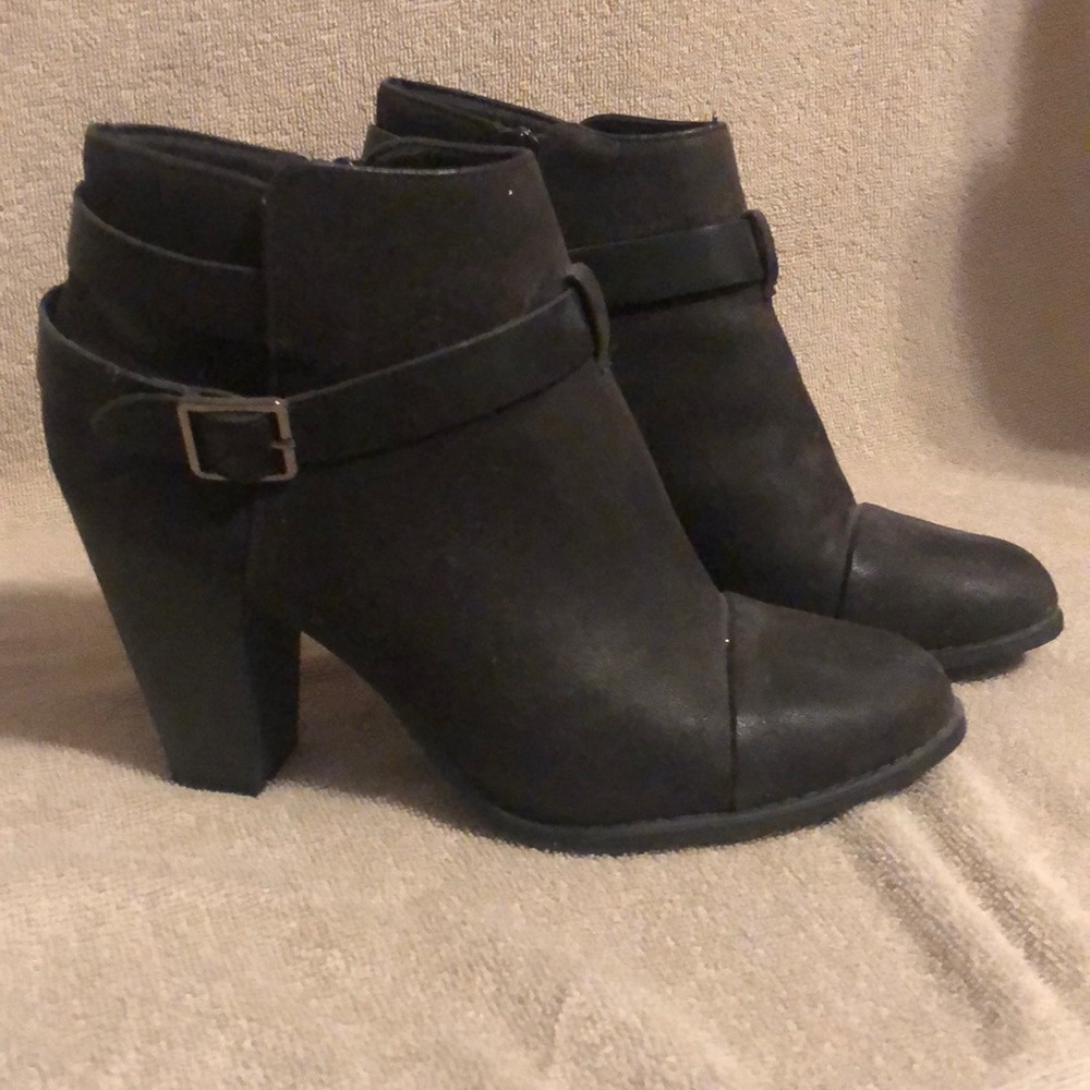 Ankle boots